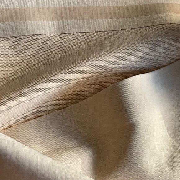 Shapermint Women’s Nude Shapewear Shorts Small High Waist Seamless Anti-Chafing - Picture 3 of 10